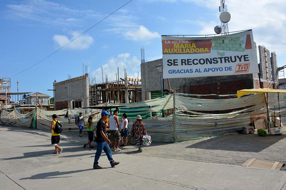 IGLESIA DE PEDERNALES